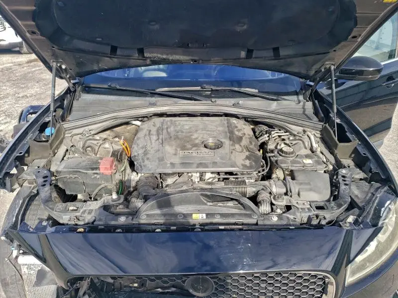 2017 JAGUAR F-PACE PRESTIGE  