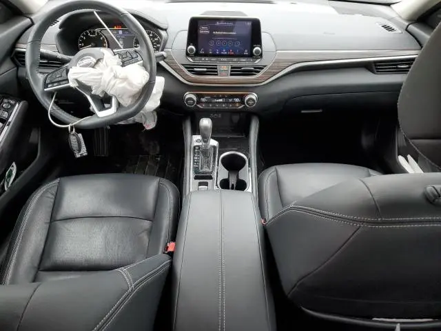 2022 NISSAN ALTIMA SL  