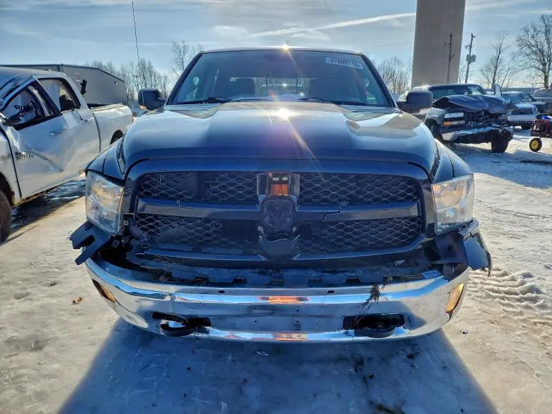 2017 RAM 1500 SLT  