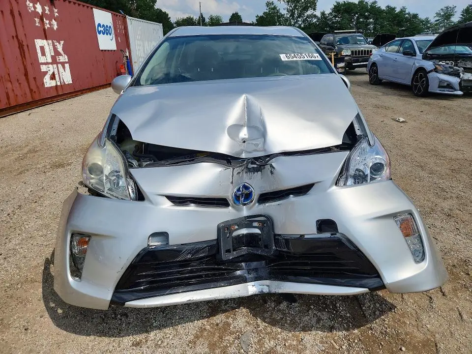 2013 TOYOTA PRIUS TWO  