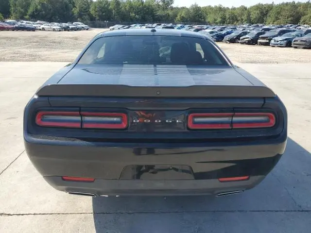 2016 DODGE CHALLENGER SXT  