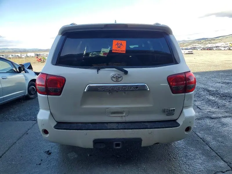 2011 TOYOTA SEQUOIA PLATINUM  
