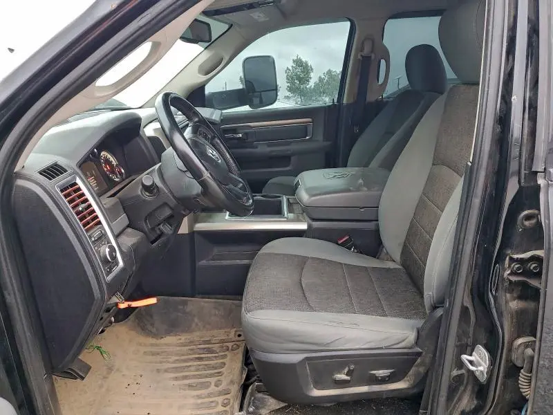 2014 RAM 1500 SLT  