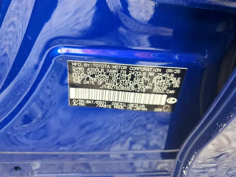 2025 LEXUS IS 350 F SPORT DESIGN  