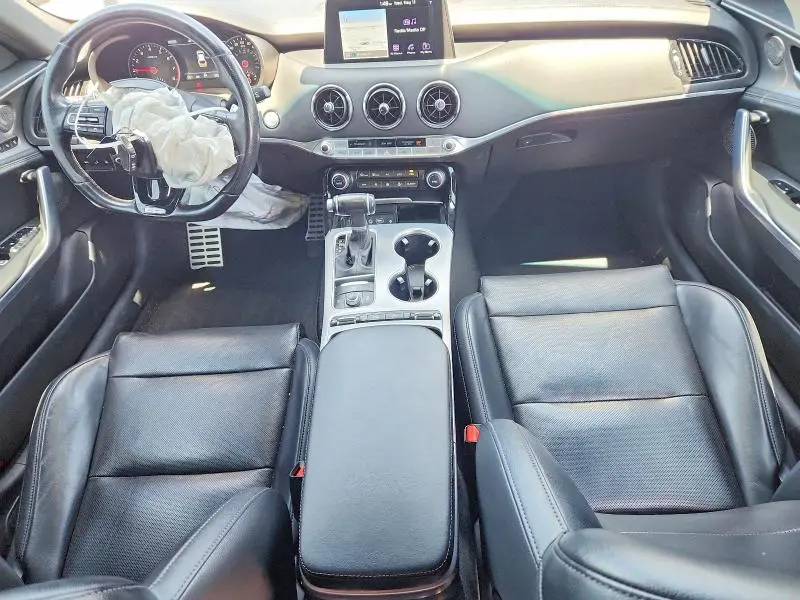 2020 KIA STINGER GT1  