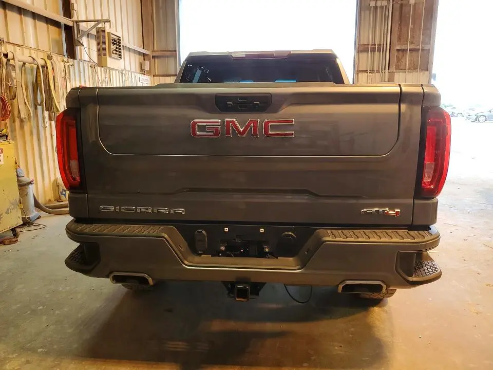 2021 GMC SIERRA K1500 AT4  