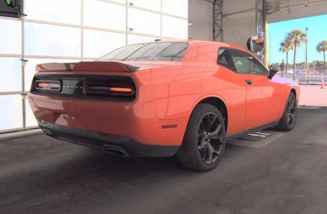 2018 DODGE CHALLENGER SXT  