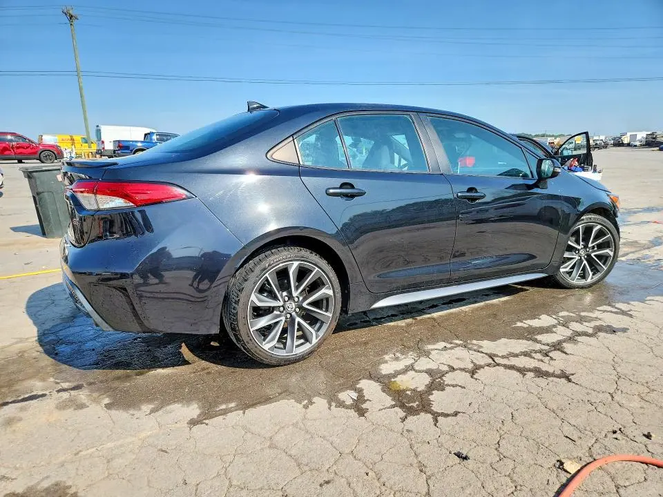 2020 TOYOTA COROLLA SE  