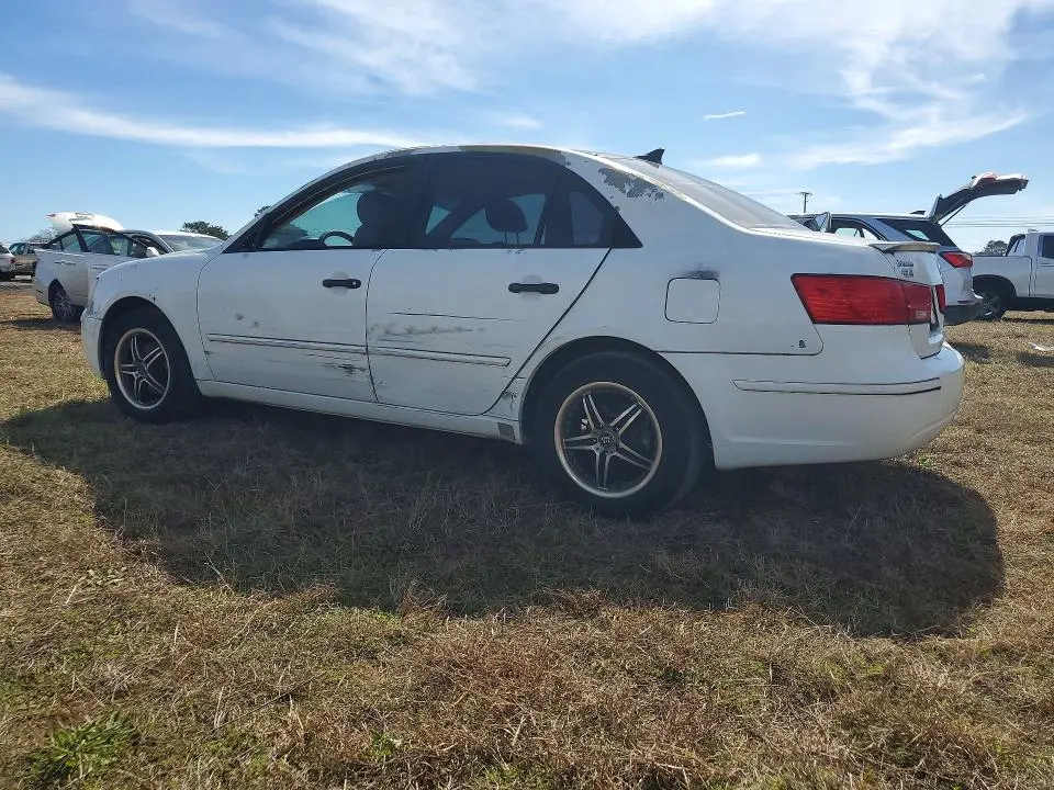 2010 HYUNDAI SONATA GLS  