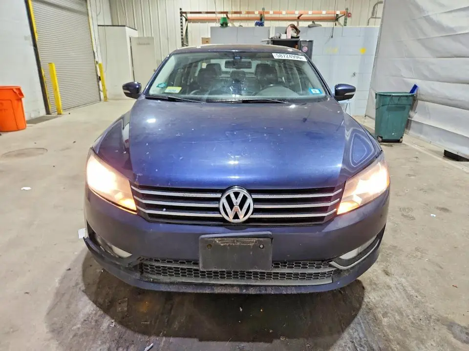 2013 VOLKSWAGEN PASSAT SEL  