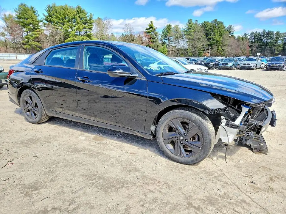 2021 HYUNDAI ELANTRA SEL  