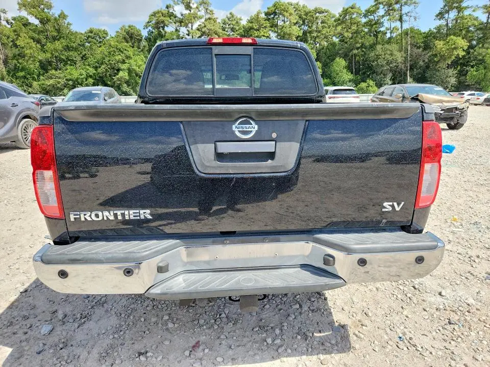 2021 NISSAN FRONTIER SV  