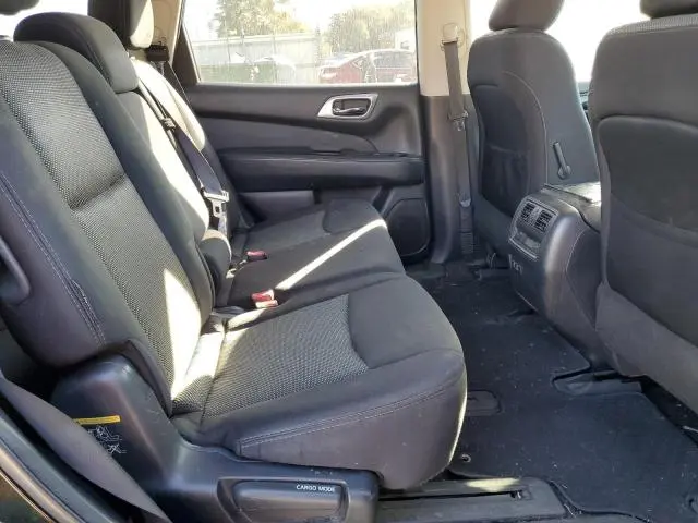 2019 NISSAN PATHFINDER S  