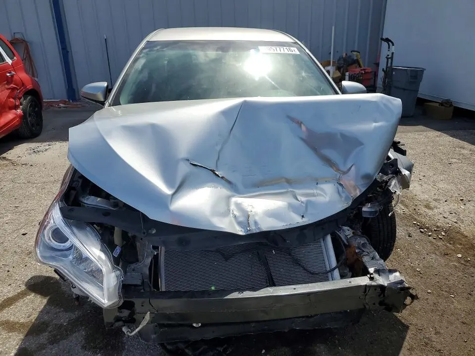 2015 TOYOTA CAMRY LE  