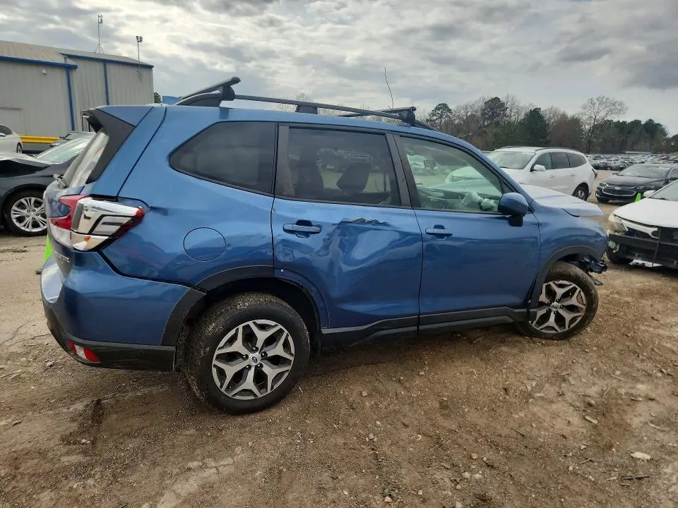 2019 SUBARU FORESTER PREMIUM  
