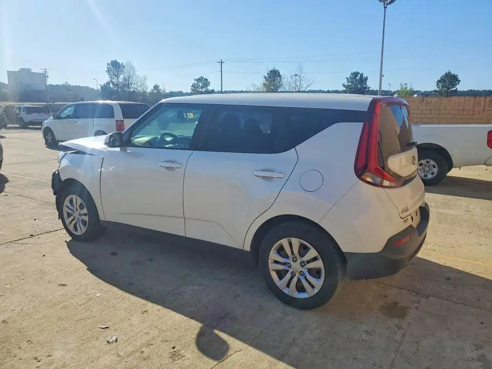 2021 KIA SOUL LX  