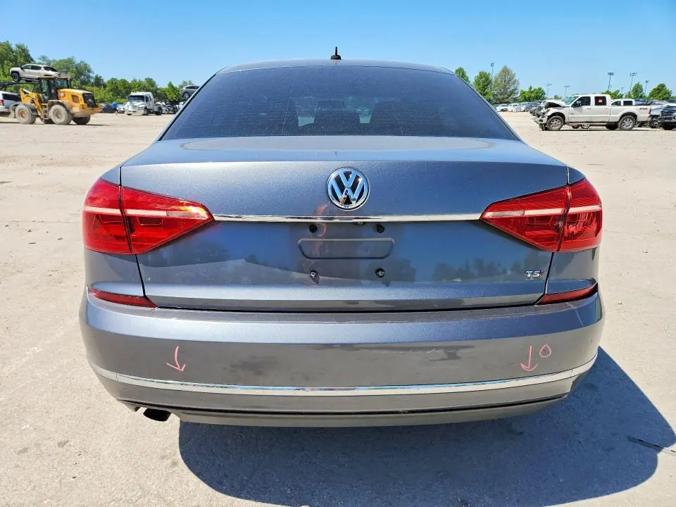 2016 VOLKSWAGEN PASSAT S  