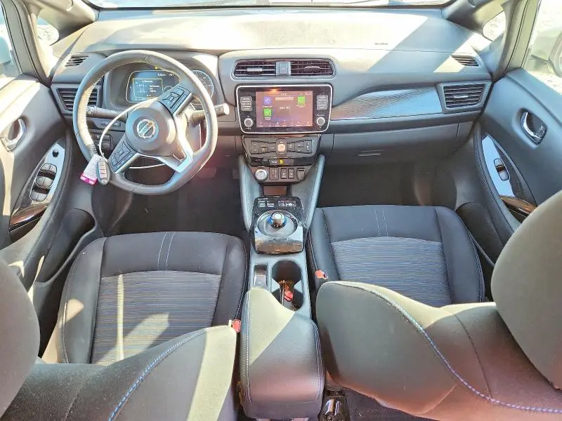 2022 NISSAN LEAF SV PLUS  