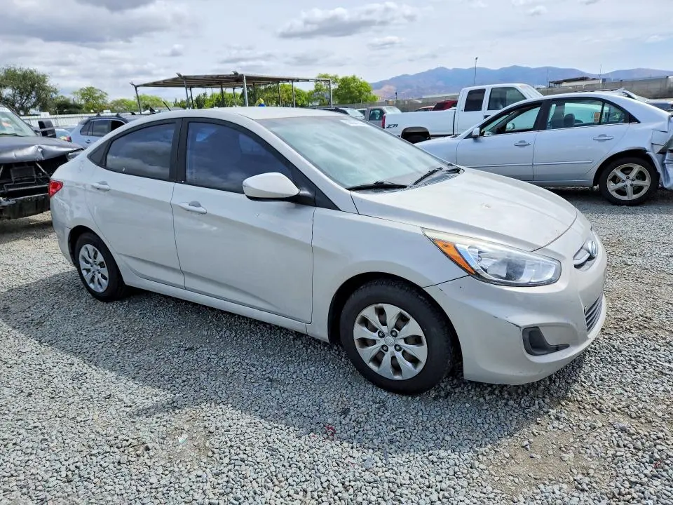 2016 HYUNDAI ACCENT SE  