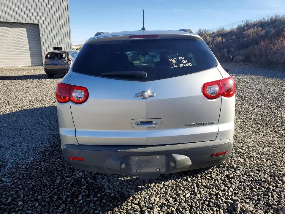 2012 CHEVROLET TRAVERSE LT  