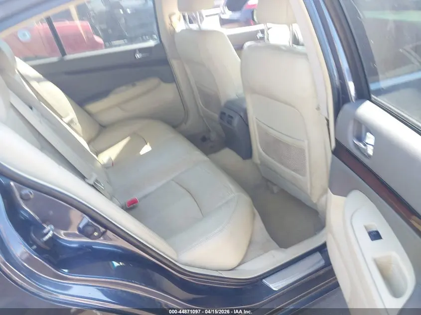 2012 INFINITI G37  