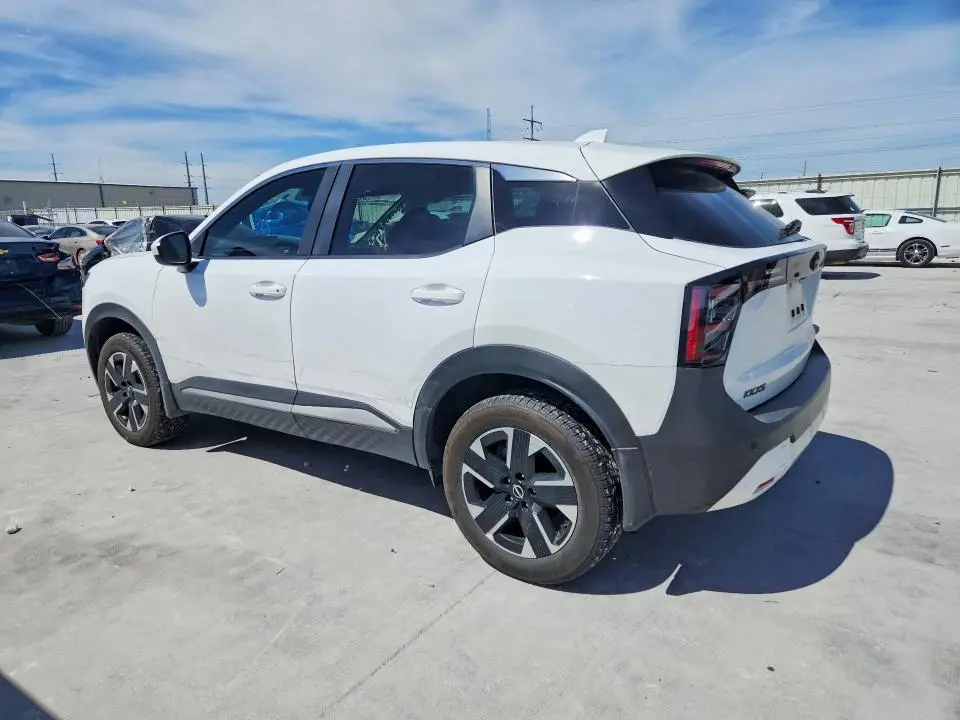 2025 NISSAN KICKS SV  