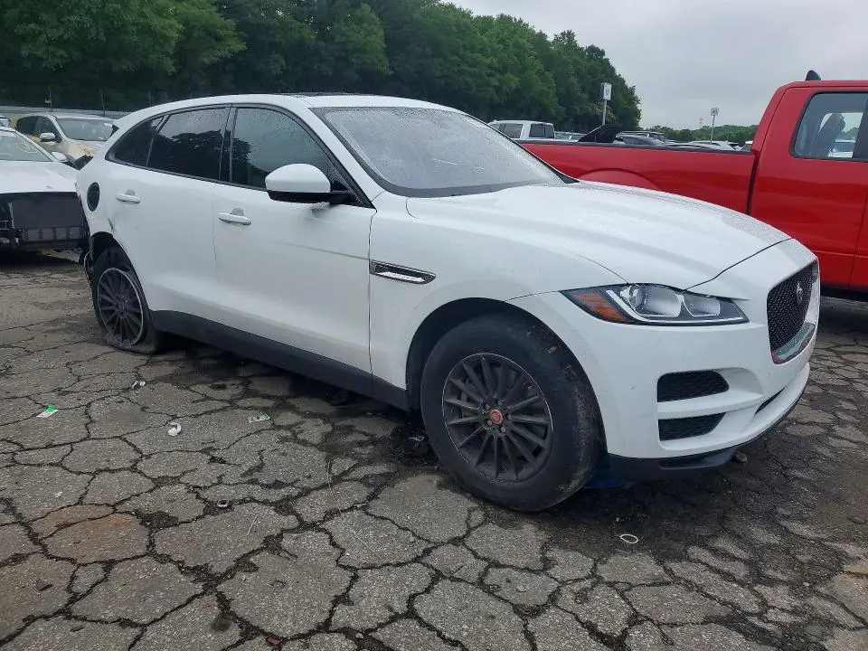 2017 JAGUAR F-PACE   