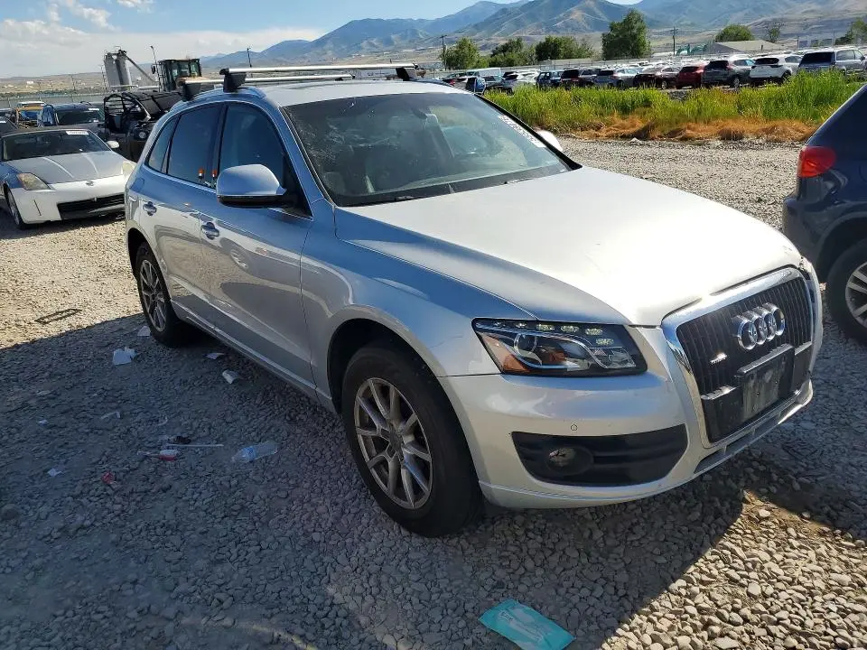 2010 AUDI Q5 PREMIUM PLUS  