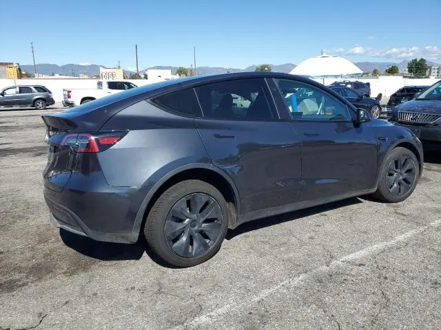 2025 TESLA MODEL Y