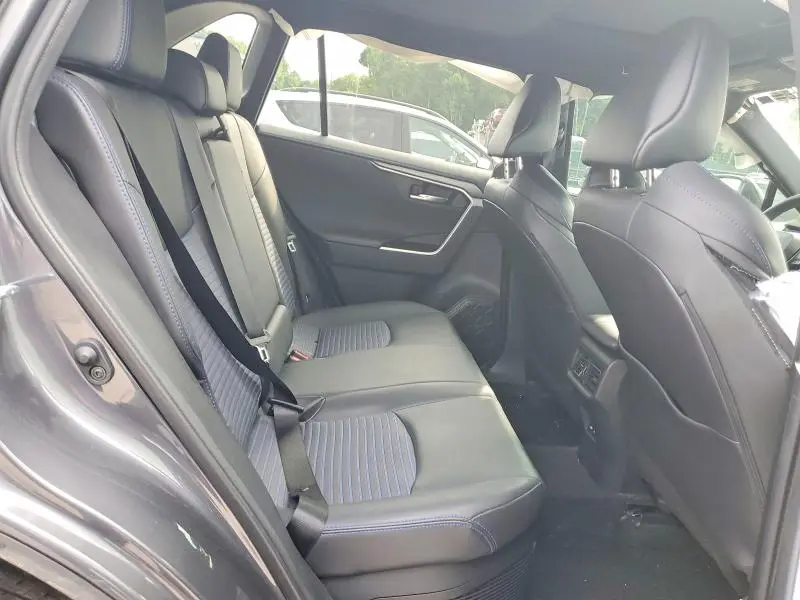 2021 TOYOTA RAV4 XSE  