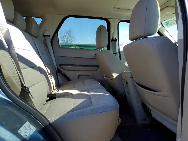 2010 FORD ESCAPE XLT  