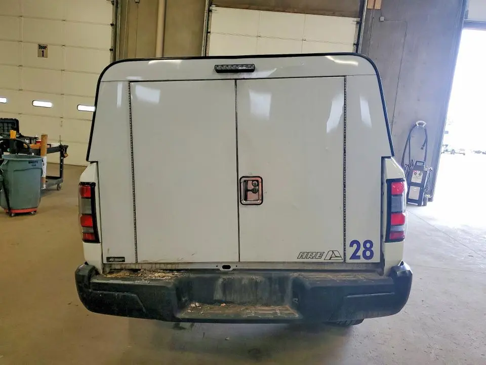 2024 NISSAN FRONTIER S  