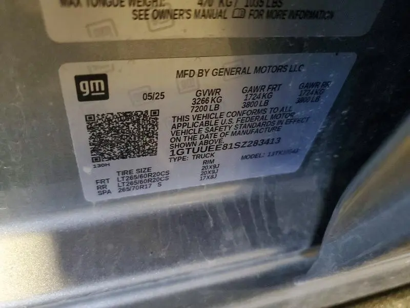 2025 GMC SIERRA K1500 AT4  