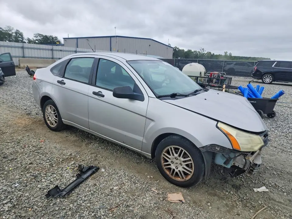 2011 FORD FOCUS SE  