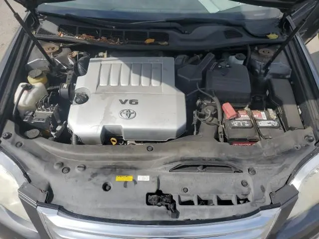 2010 TOYOTA AVALON XL  