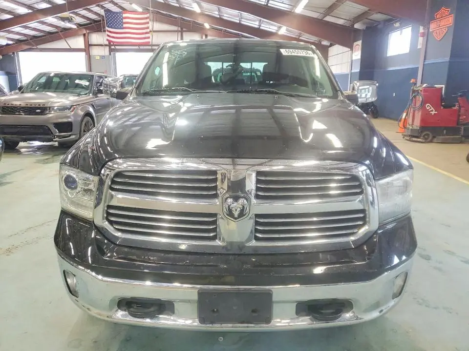 2015 RAM 1500 LARAMIE  