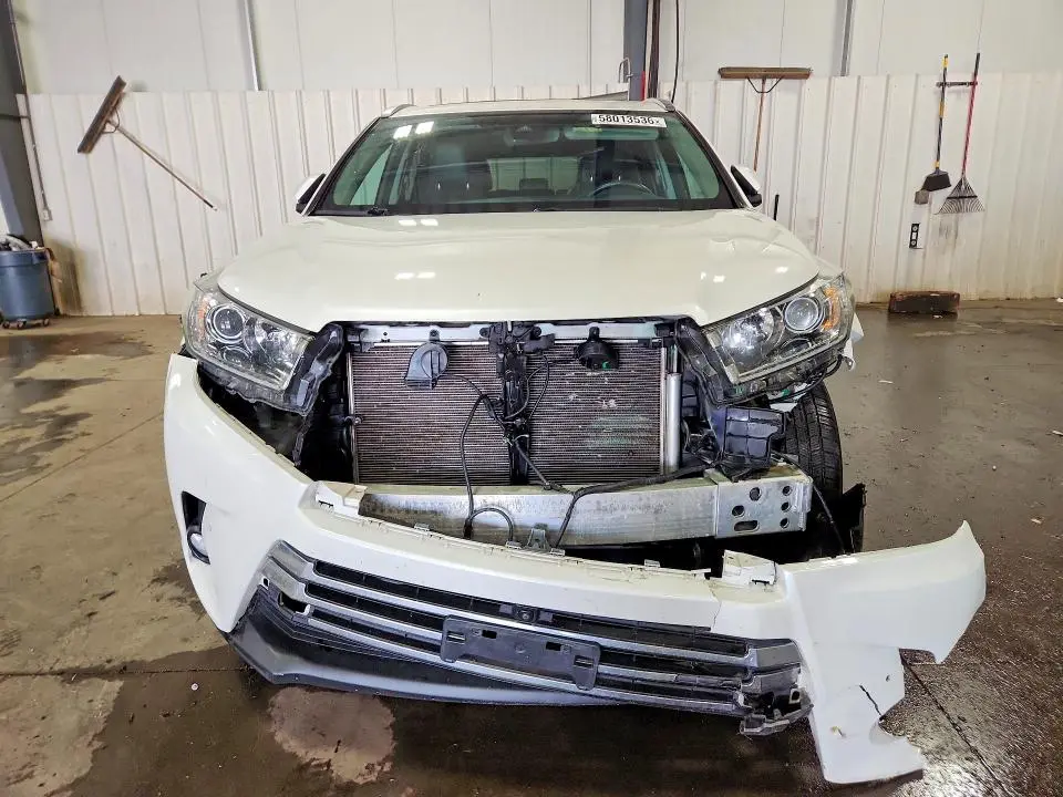 2018 TOYOTA HIGHLANDER LIMITED PLATINUM  