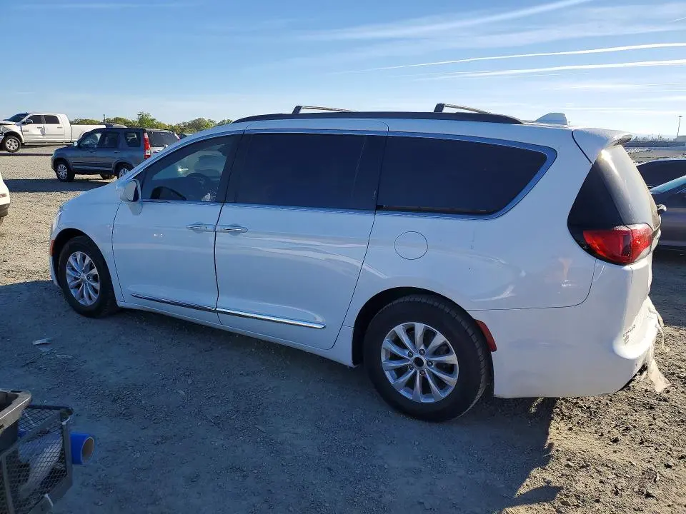 2017 CHRYSLER PACIFICA TOURING L  