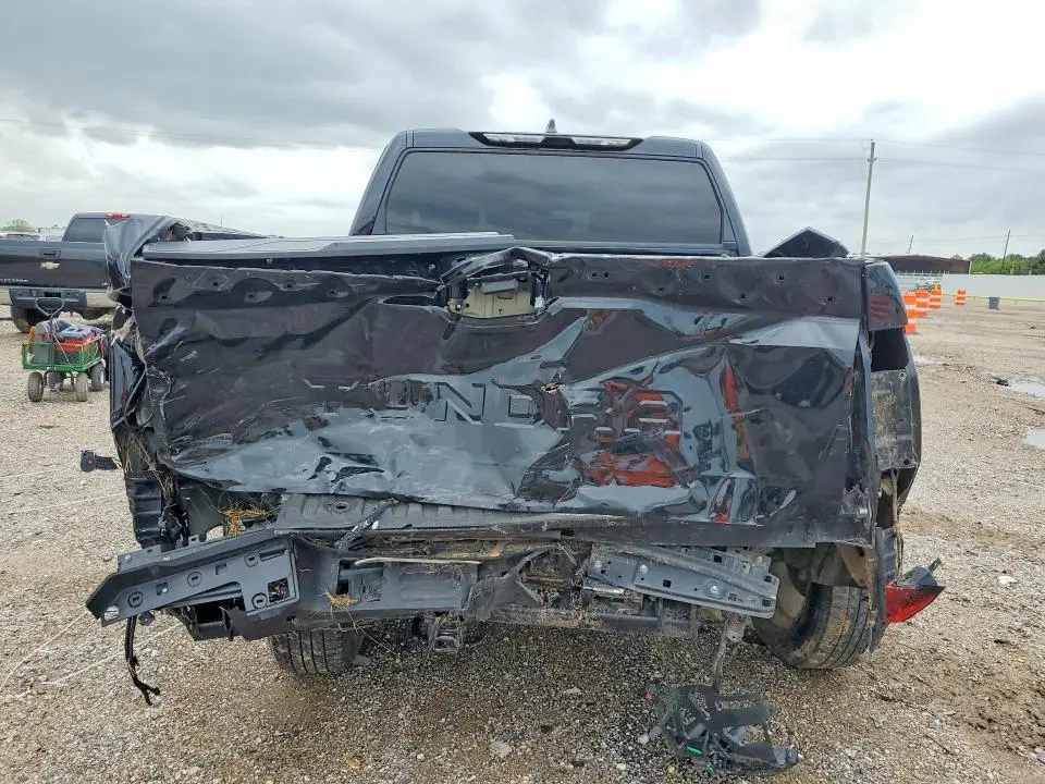 2024 TOYOTA TUNDRA CREWMAX LIMITED  