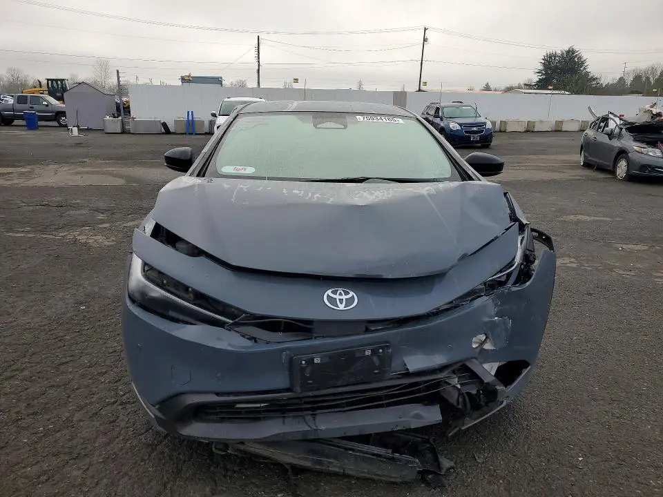 2024 TOYOTA PRIUS LE  