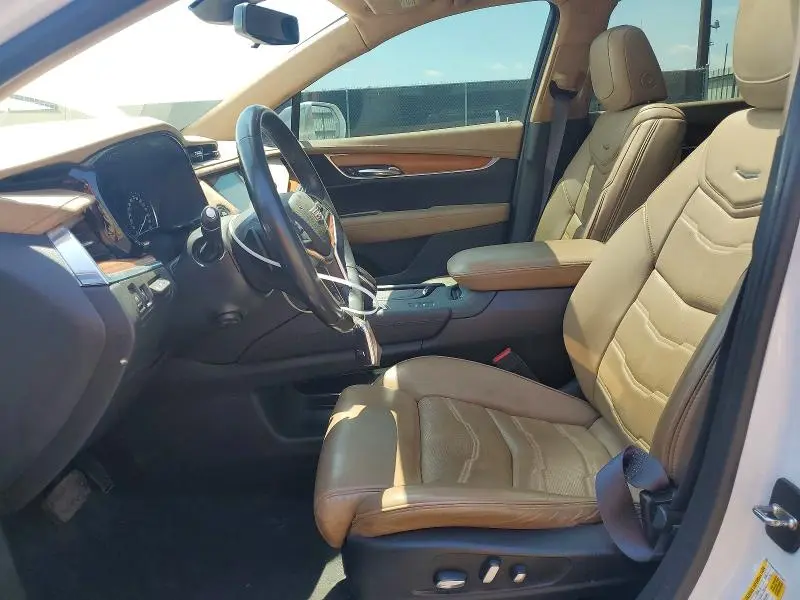 2017 CADILLAC XT5 PLATINUM  