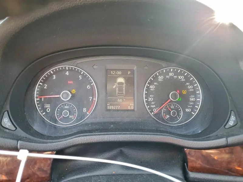 2013 VOLKSWAGEN PASSAT SEL  