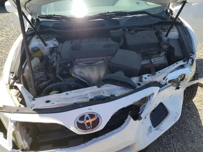2011 TOYOTA CAMRY LE  