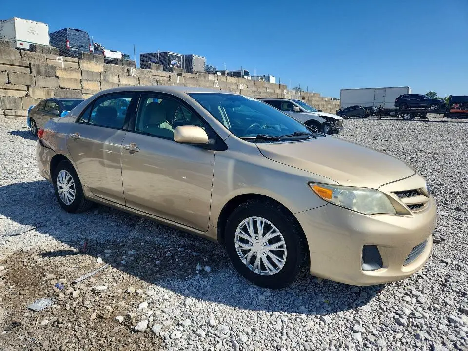 2011 TOYOTA COROLLA LE  