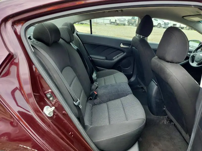 2018 KIA FORTE LX  