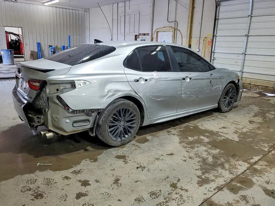 2022 TOYOTA CAMRY SE NIGHTSHADE  
