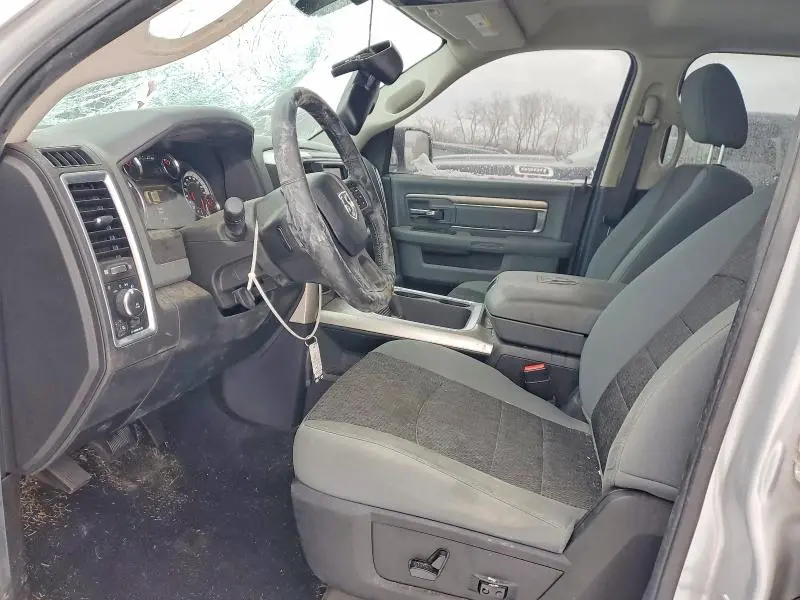 2019 RAM 1500 CLASSIC SLT  