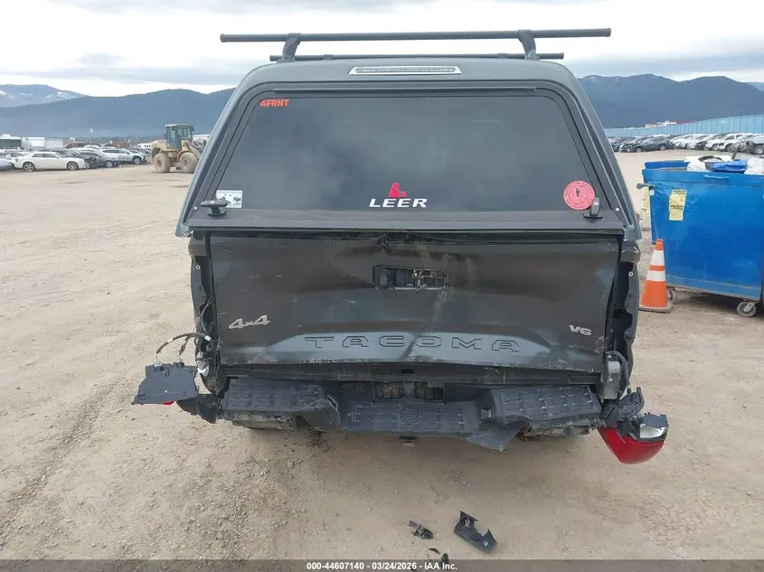 2020 TOYOTA TACOMA SR5 V6