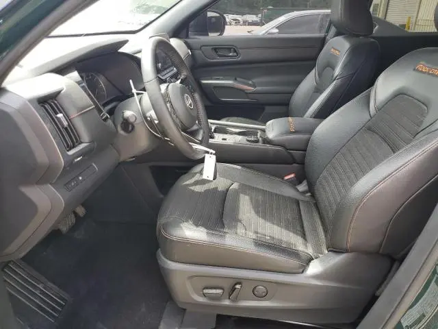 2023 NISSAN PATHFINDER SV  