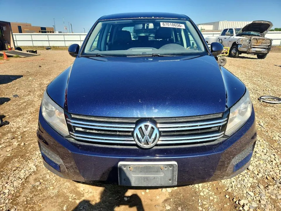 2013 VOLKSWAGEN TIGUAN S  